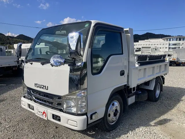 いすゞ フォワード TKG-NKR85AN(2WD)の写真16