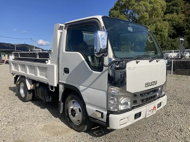 いすゞ フォワード TKG-NKR85AN(2WD)の写真17