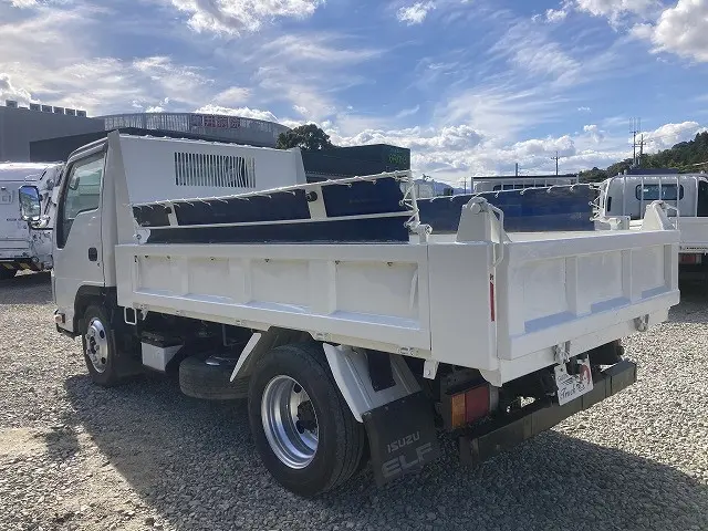 いすゞ フォワード TKG-NKR85AN(2WD)の写真20