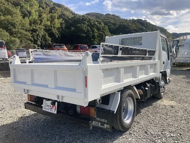 いすゞ フォワード TKG-NKR85AN(2WD)の写真22