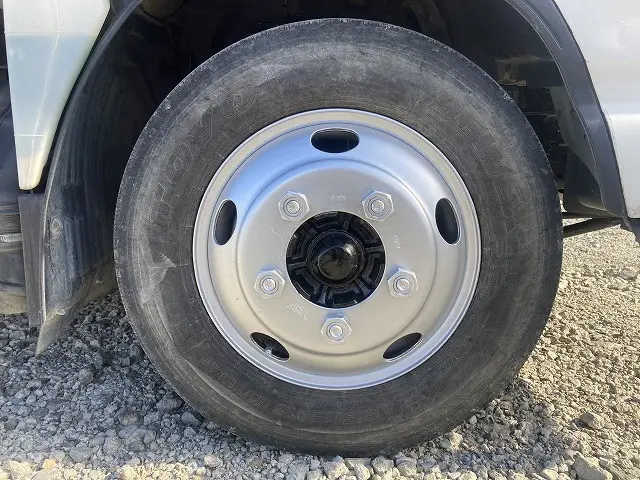 いすゞ フォワード TKG-NKR85AN(2WD)の写真35