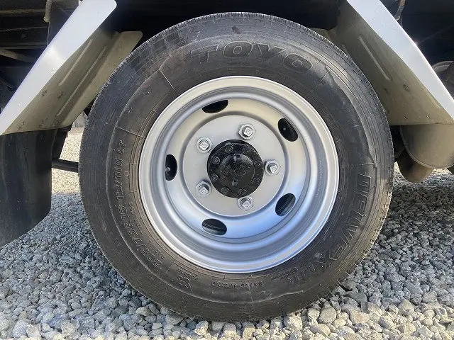 いすゞ フォワード TKG-NKR85AN(2WD)の写真37