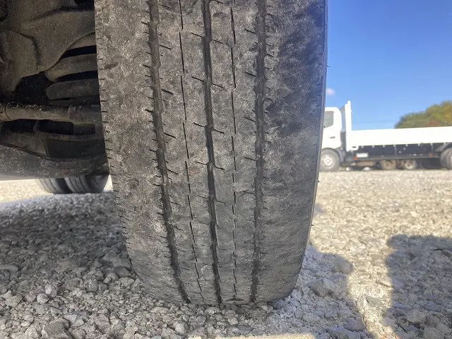 いすゞ フォワード TKG-NKR85AN(2WD)の写真42