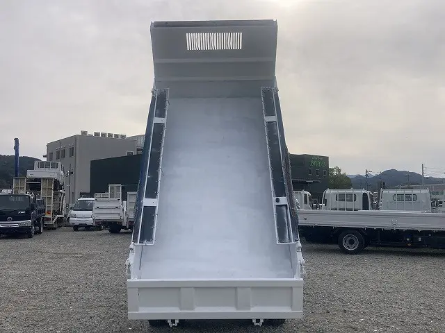 いすゞ エルフ TKG-NKR85AN(2WD)の写真7