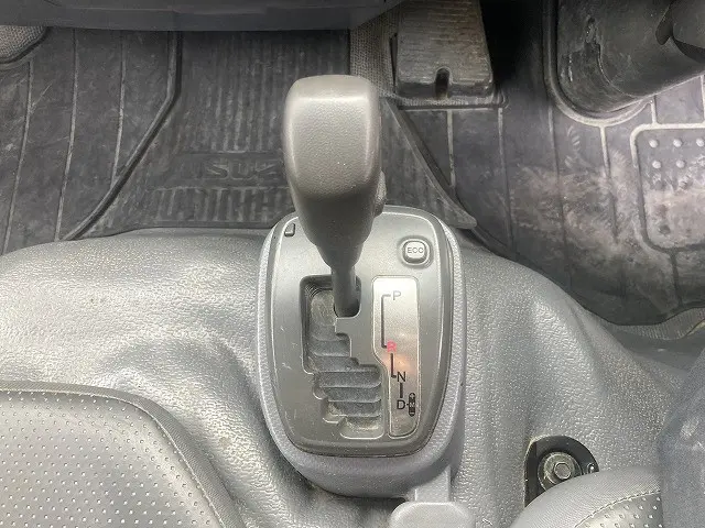 いすゞ エルフ TKG-NKR85AN(2WD)の写真28