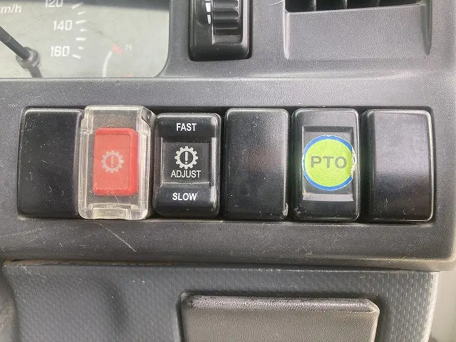 いすゞ エルフ TKG-NKR85AN(2WD)の写真30