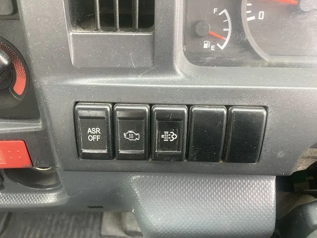 いすゞ エルフ TKG-NKR85AN(2WD)の写真32