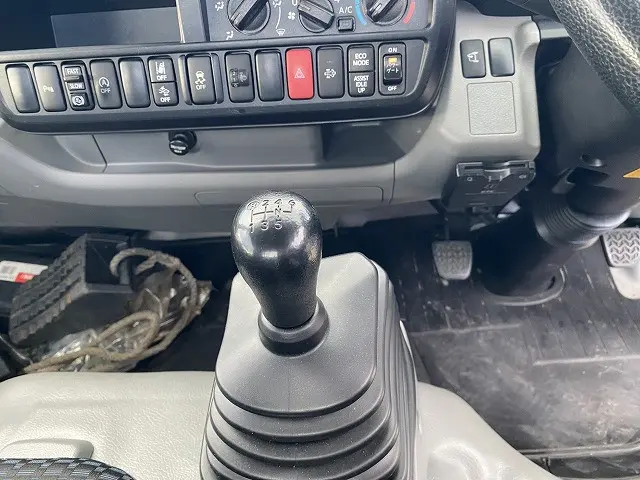 日野 デュトロ 2RG-XZC655M(2WD)の写真38