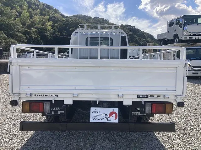 いすゞ エルフ BKG-NNR85AR(2WD)の写真7