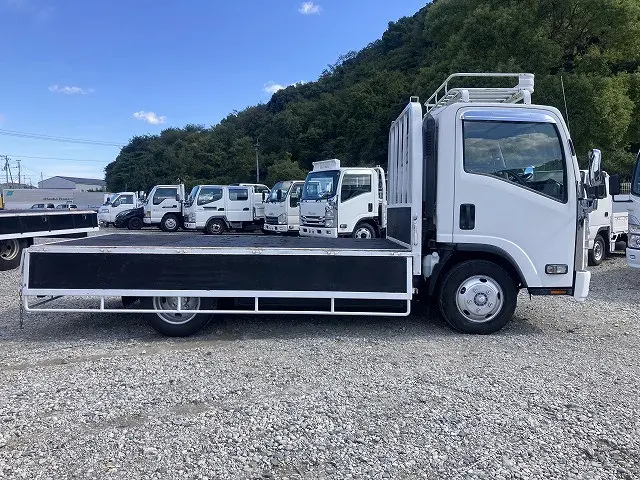 いすゞ エルフ BKG-NNR85AR(2WD)の写真12