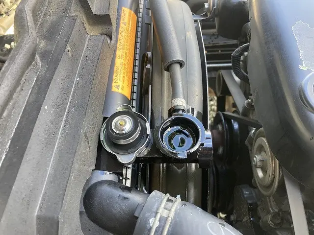 いすゞ エルフ BKG-NNR85AR(2WD)の写真17