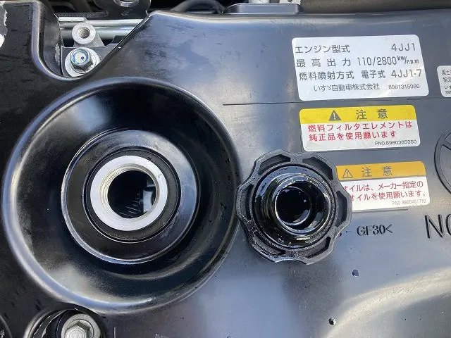 いすゞ エルフ BKG-NNR85AR(2WD)の写真18