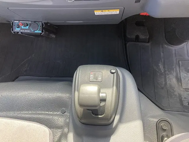 いすゞ エルフ BKG-NNR85AR(2WD)の写真29