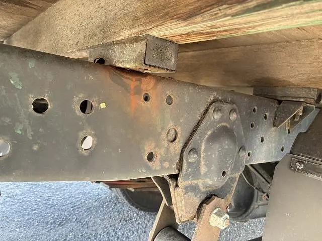 いすゞ エルフ TKG-NJR85A(2WD)の写真20