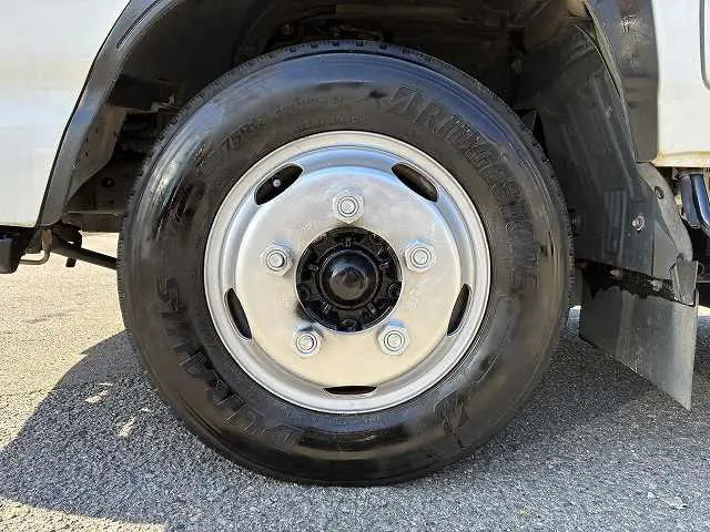 いすゞ エルフ TKG-NJR85A(2WD)の写真24