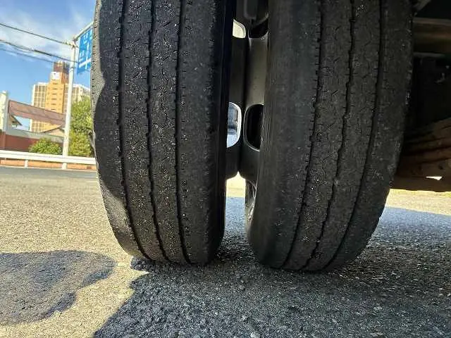 いすゞ エルフ TKG-NJR85A(2WD)の写真30