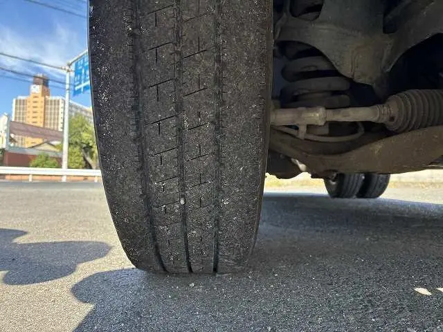 いすゞ エルフ TKG-NJR85A(2WD)の写真31