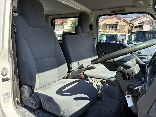 いすゞ エルフ TKG-NJR85A(2WD)の写真35