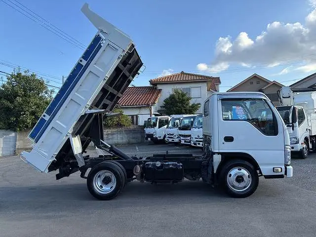 いすゞ エルフ TKG-NKR85AN(2WD)の写真5