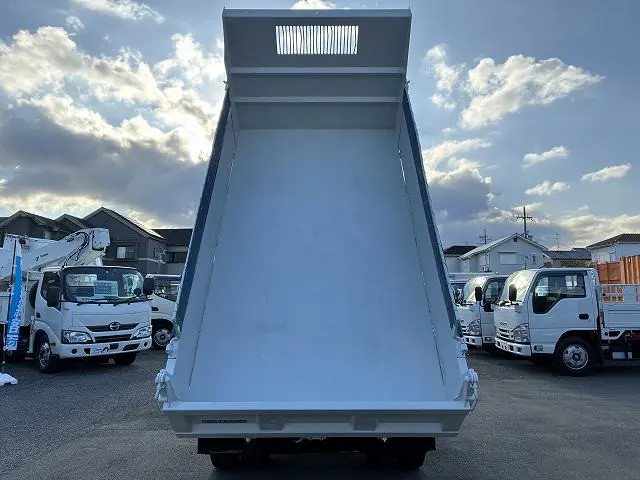 いすゞ エルフ TKG-NKR85AN(2WD)の写真7