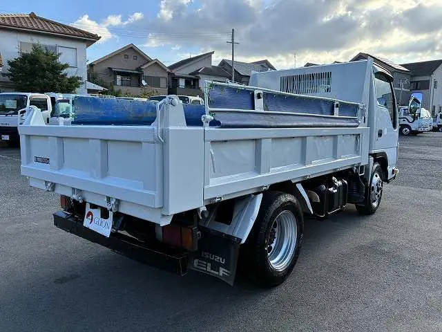 いすゞ エルフ TKG-NKR85AN(2WD)の写真19