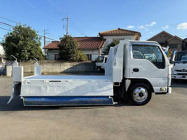 いすゞ エルフ TKG-NKR85AN(2WD)の写真23