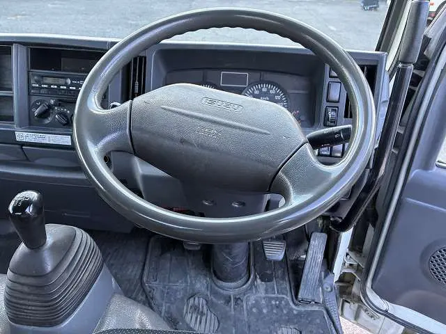 いすゞ エルフ TKG-NKR85AN(2WD)の写真37