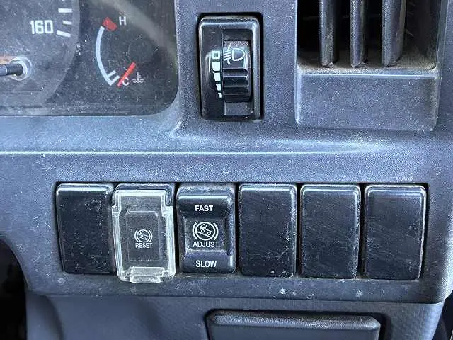 いすゞ エルフ TKG-NKR85AN(2WD)の写真40