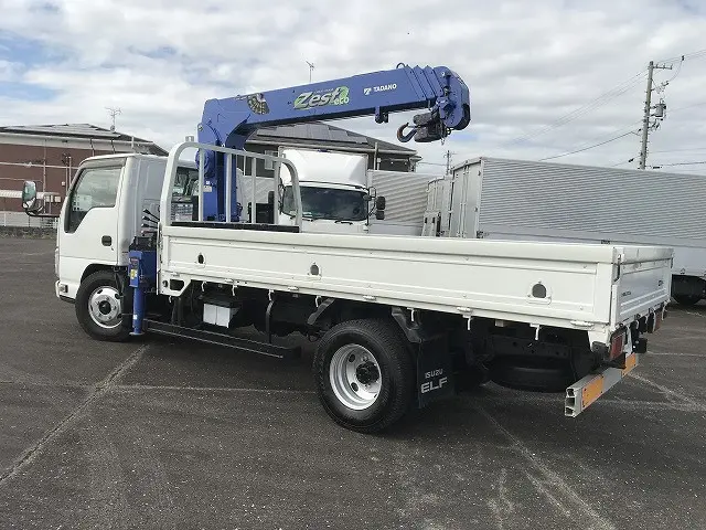 いすゞ エルフ TPG-NKR85AR(2WD)の写真4