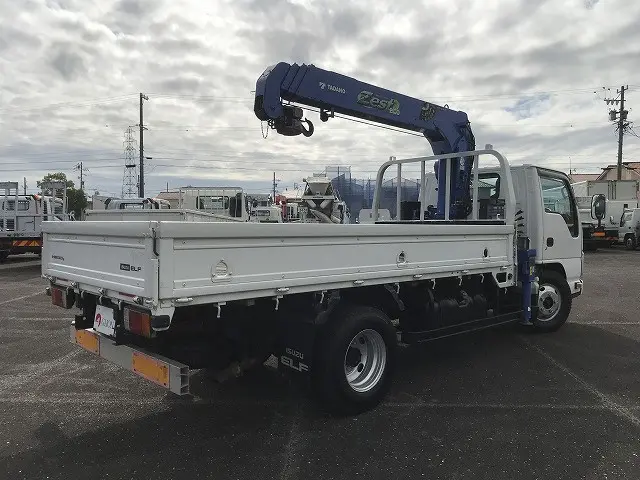 いすゞ エルフ TPG-NKR85AR(2WD)の写真6