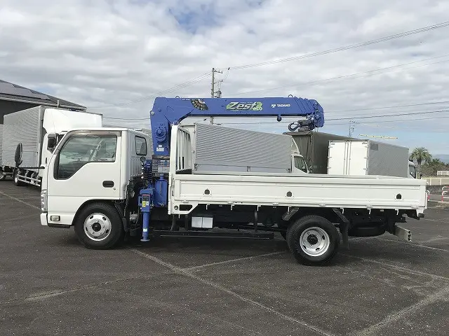 いすゞ エルフ TPG-NKR85AR(2WD)の写真7