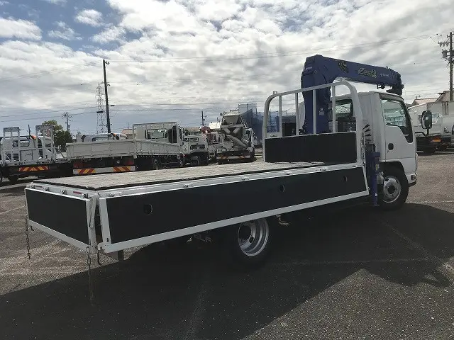 いすゞ エルフ TPG-NKR85AR(2WD)の写真14