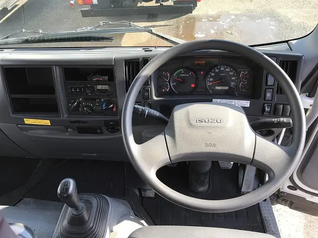 いすゞ フォワード 2PG-FRR90S1(2WD)の写真27