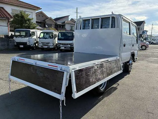 いすゞ エルフ TRG-NJR85A(2WD)の写真13