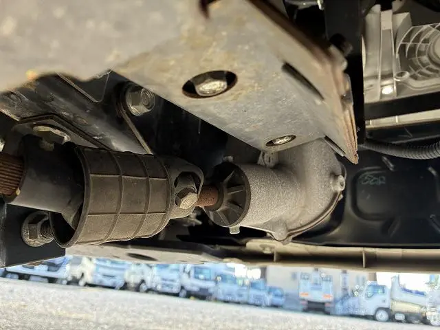 いすゞ エルフ TRG-NJR85A(2WD)の写真19