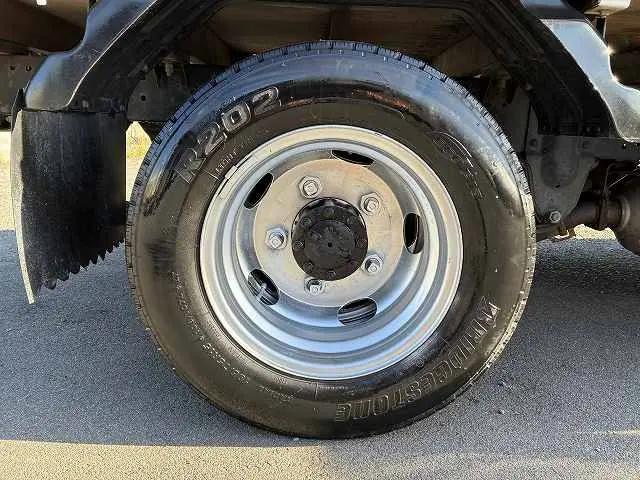 いすゞ エルフ TRG-NJR85A(2WD)の写真29