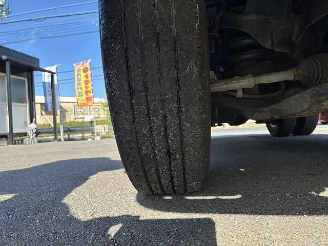 いすゞ エルフ TRG-NJR85A(2WD)の写真33