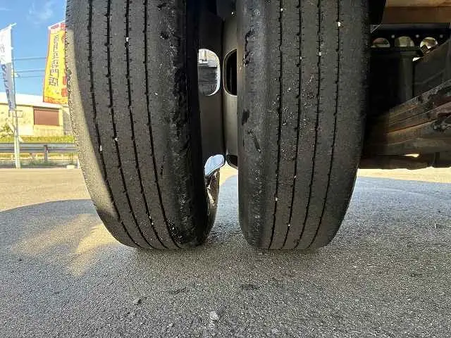 いすゞ エルフ TRG-NJR85A(2WD)の写真34