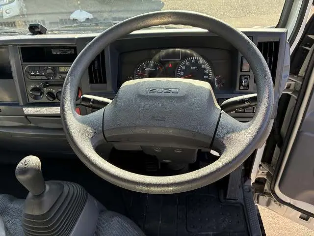 いすゞ エルフ TRG-NJR85A(2WD)の写真37