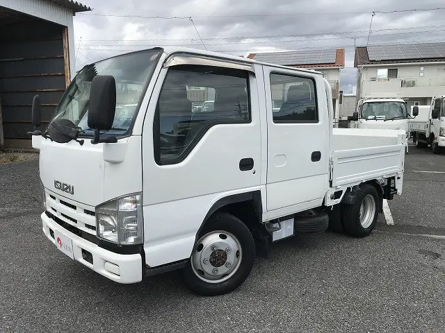 いすゞ エルフ BKG-NHS85A(4WD)の写真1