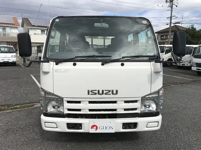 いすゞ エルフ BKG-NHS85A(4WD)の写真2