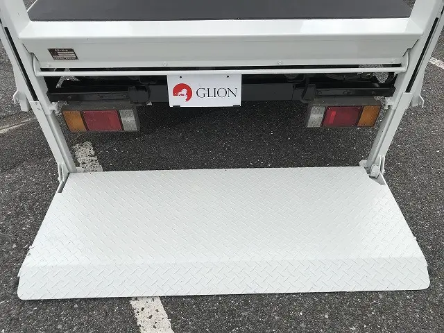 いすゞ エルフ BKG-NHS85A(4WD)の写真17