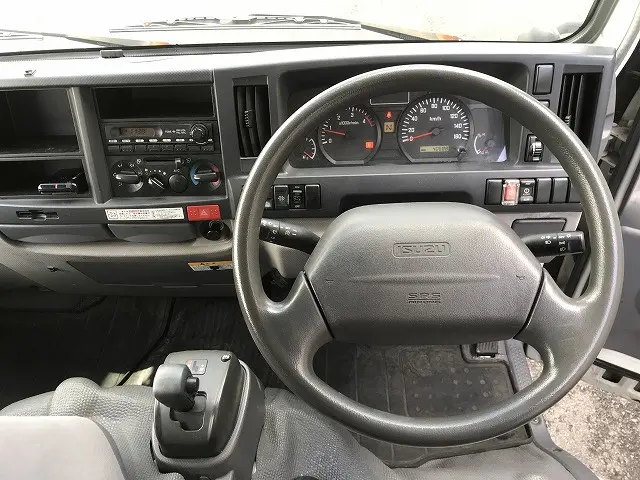 いすゞ エルフ BKG-NHS85A(4WD)の写真26