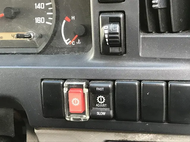 いすゞ エルフ BKG-NHS85A(4WD)の写真31