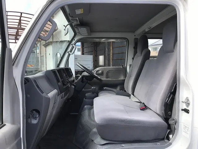 いすゞ エルフ BKG-NHS85A(4WD)の写真34