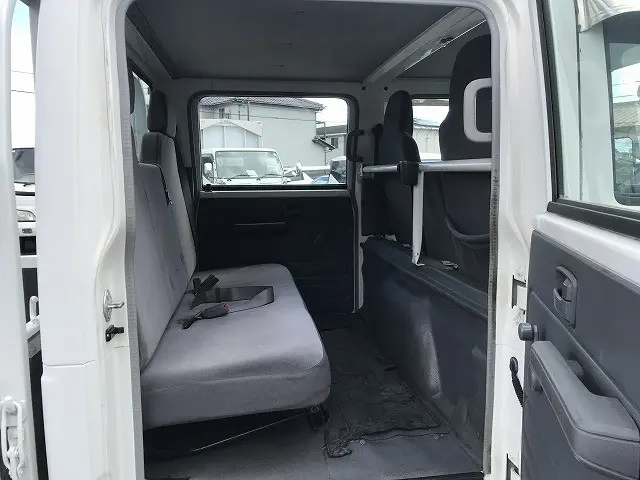 いすゞ エルフ BKG-NHS85A(4WD)の写真36