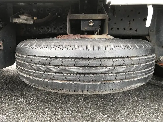 いすゞ エルフ BKG-NHS85A(4WD)の写真44