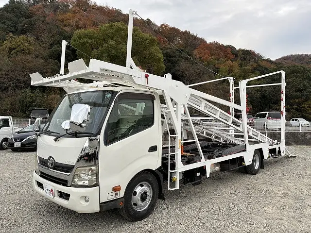 トヨタ ダイナ SDG-XZU720(2WD)の写真9