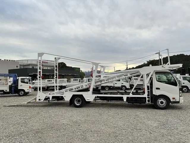 トヨタ ダイナ SDG-XZU720(2WD)の写真12