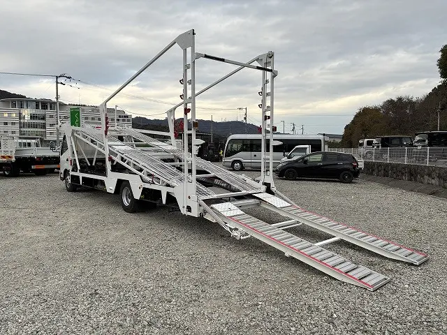 トヨタ ダイナ SDG-XZU720(2WD)の写真13